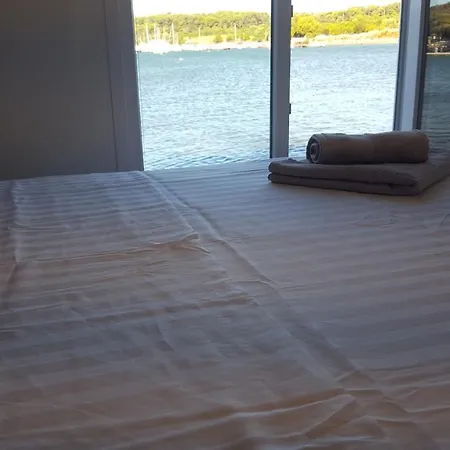 House Boat - Floating House Astrid Holiday home